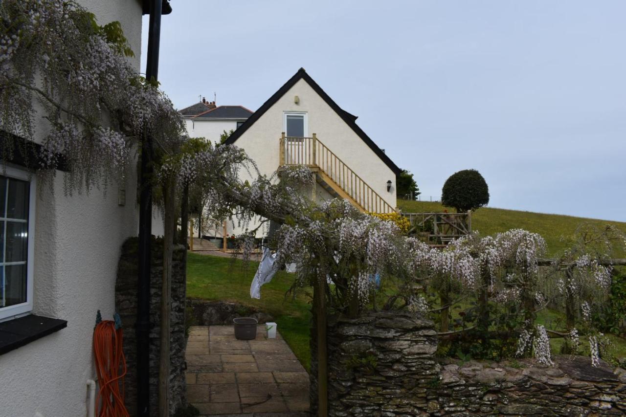 Frogwell Apartment Strete Bagian luar foto
